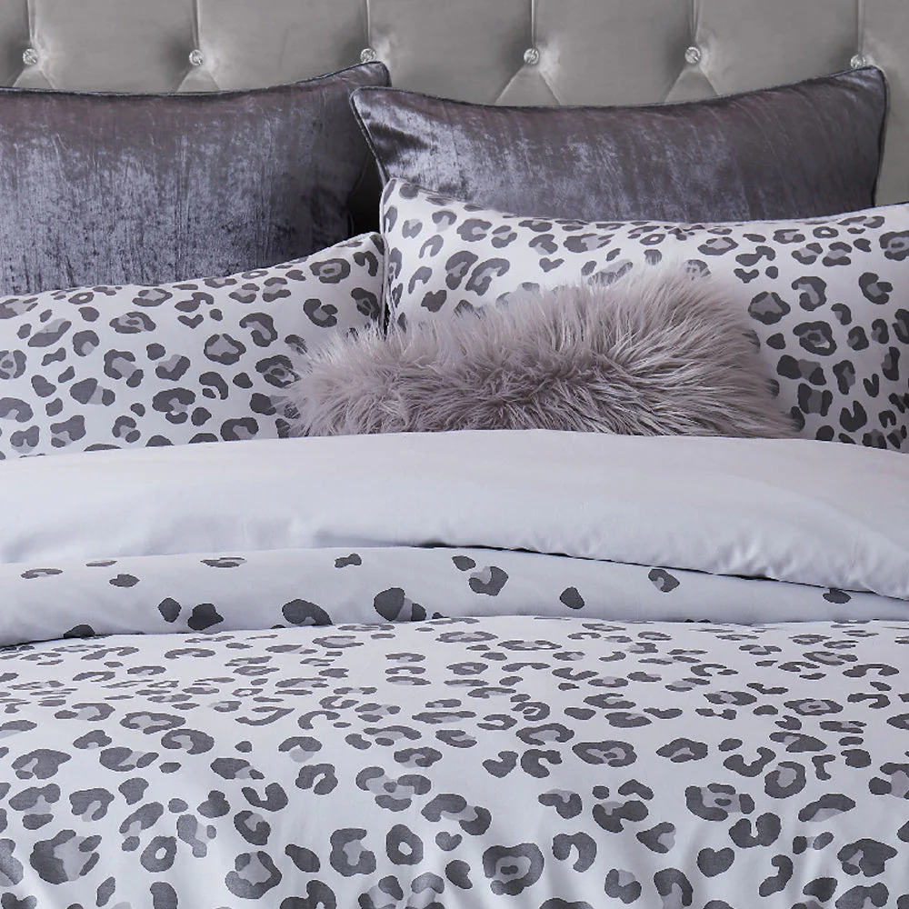 Pearl Leopard Comforter Set - Image 5