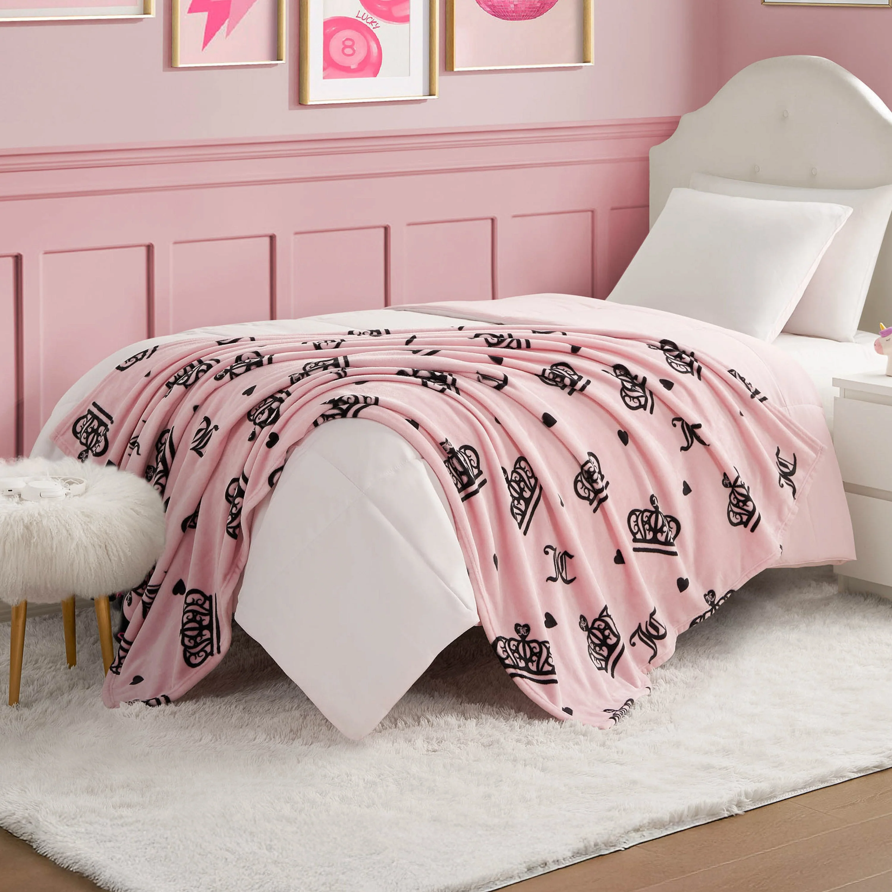 Plush Throw Blanket - Image 2