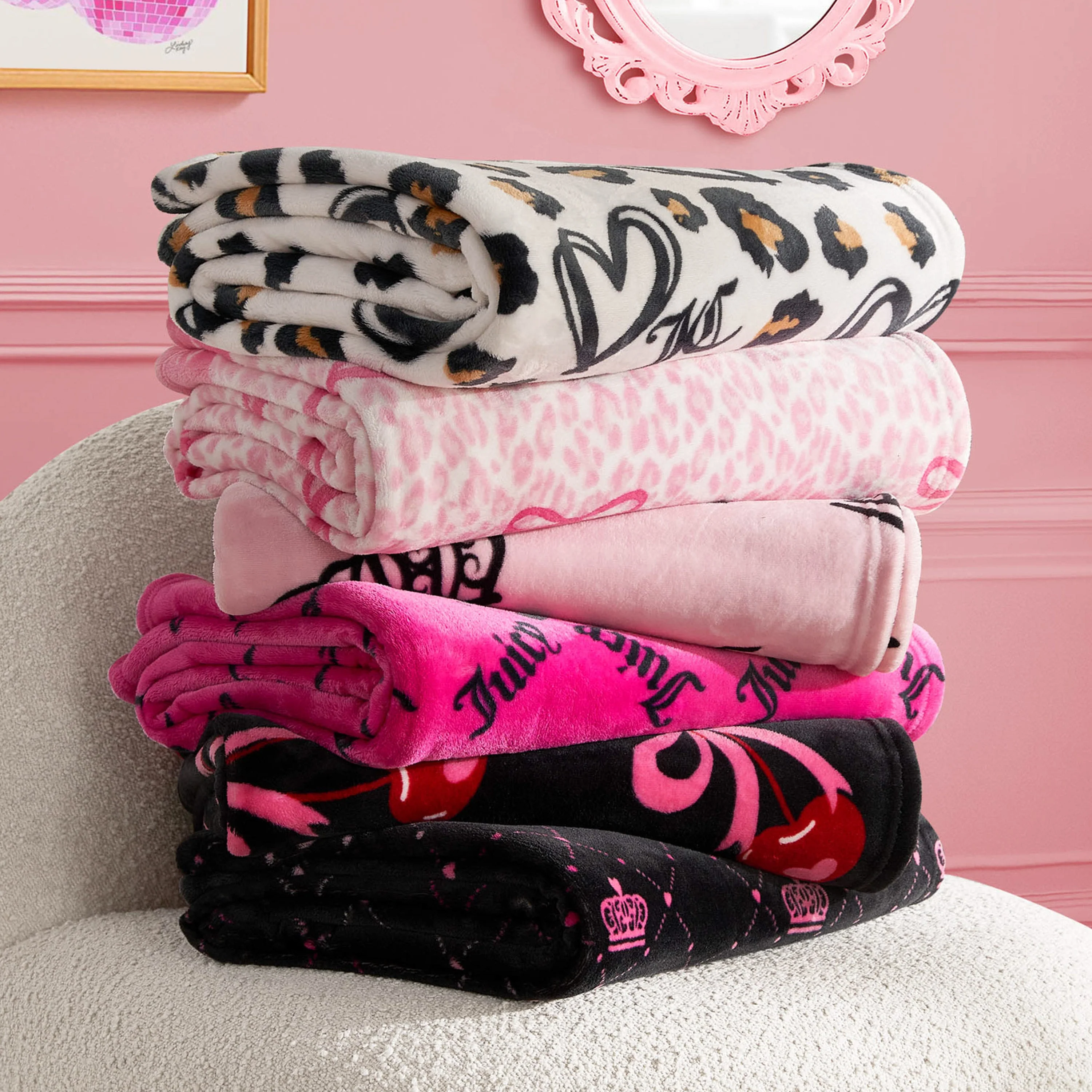 Plush Throw Blanket - Image 4