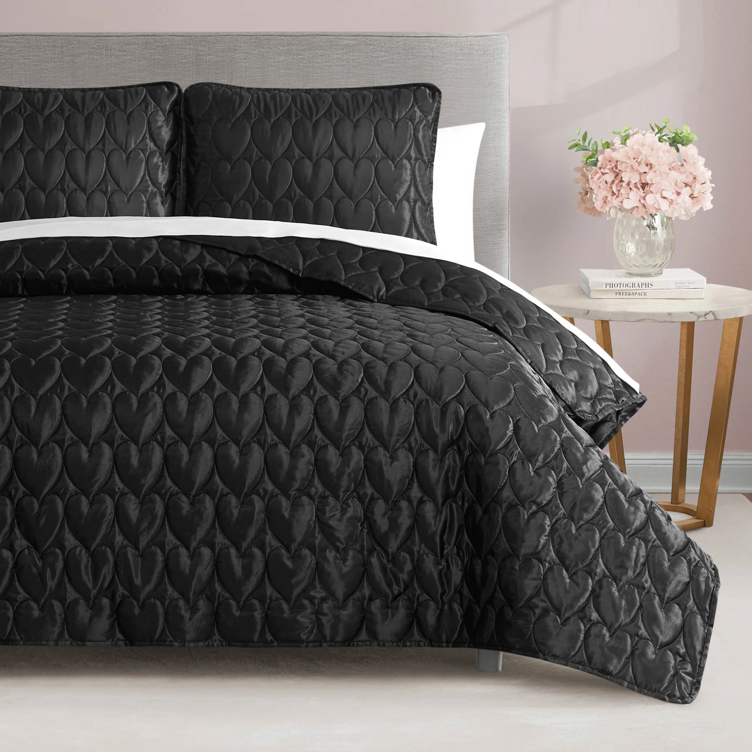 Satin Heart Stitched Quilt Set - Image 4