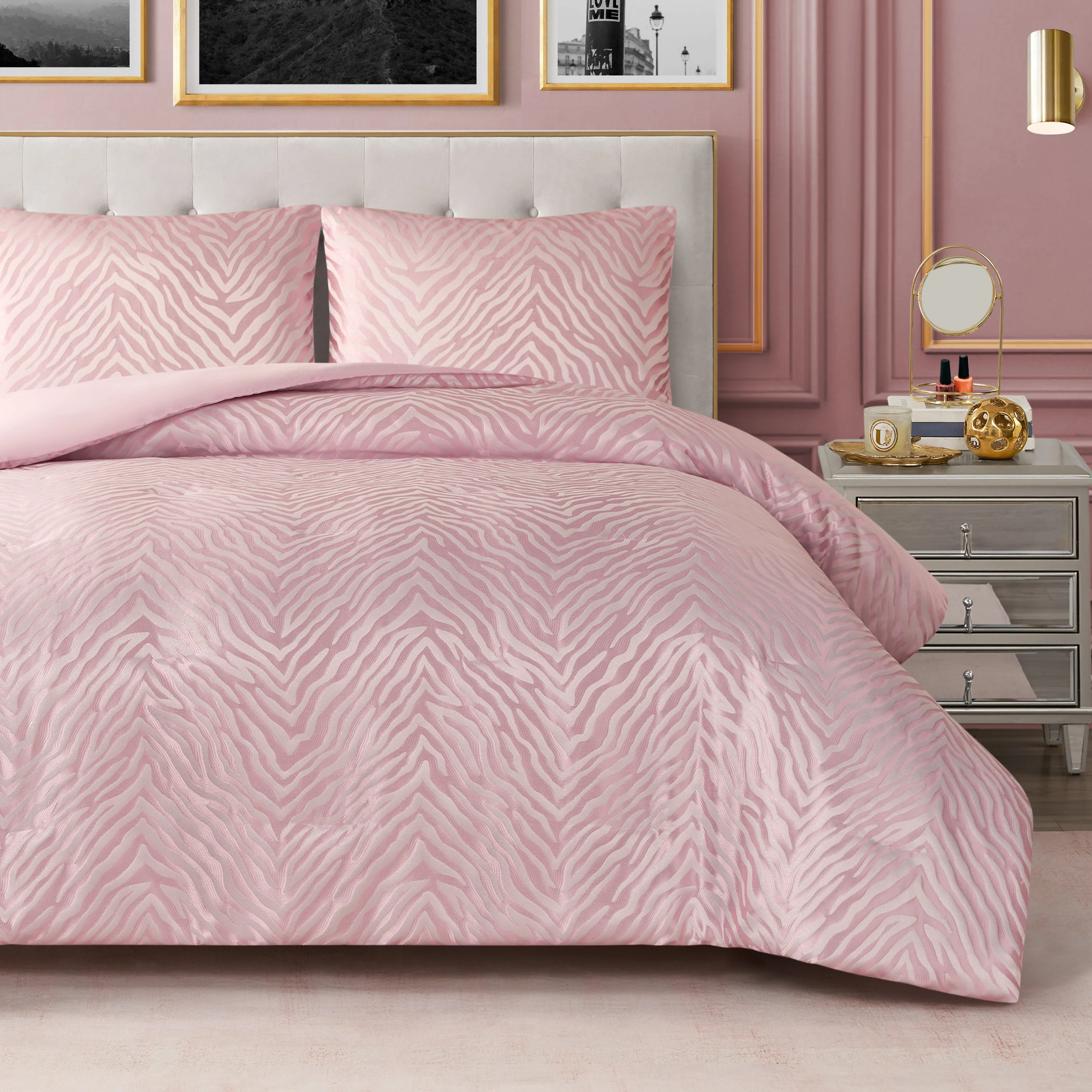 Sparkle Zebra Jacquard Comforter Set - Image 3