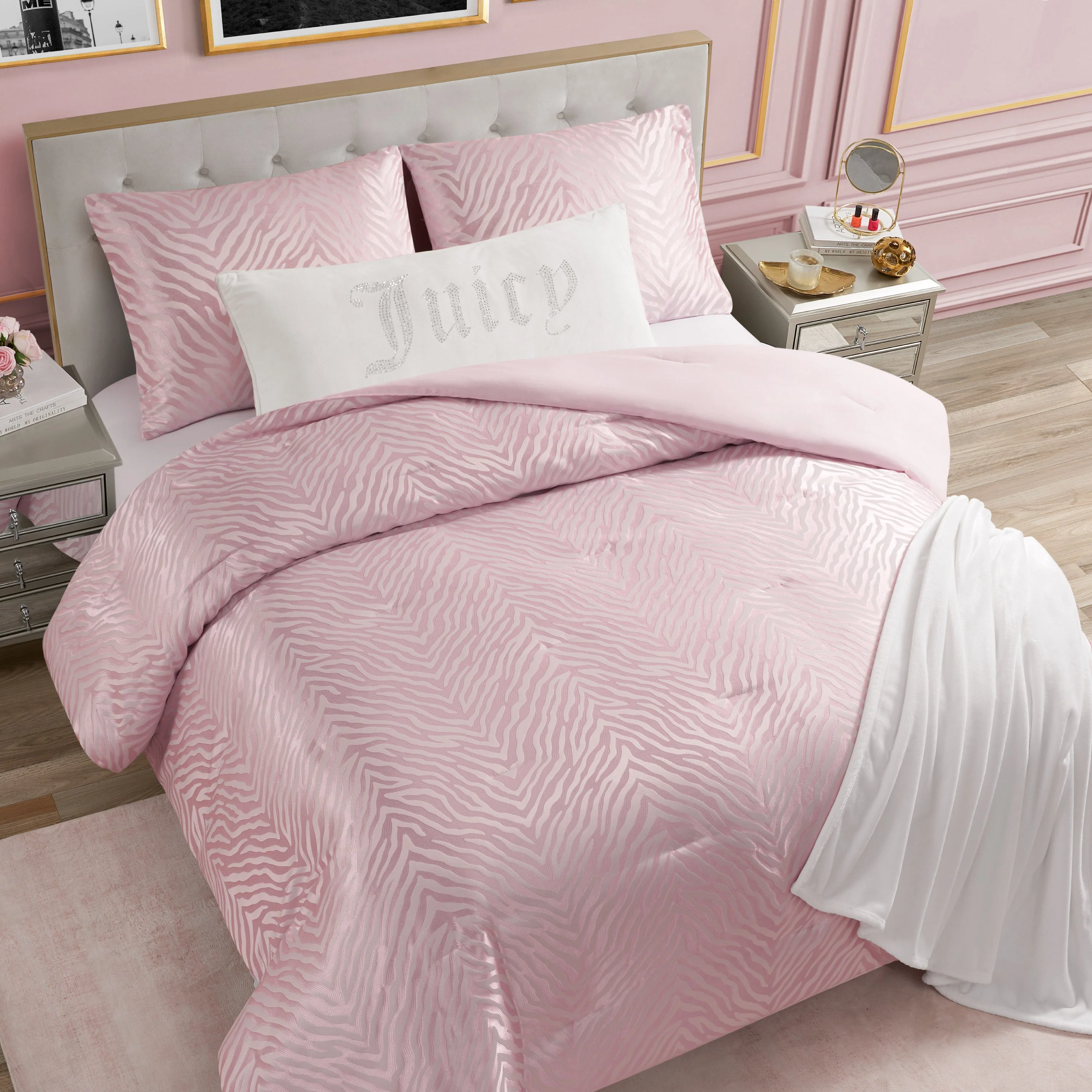 Sparkle Zebra Jacquard Comforter Set - Image 4